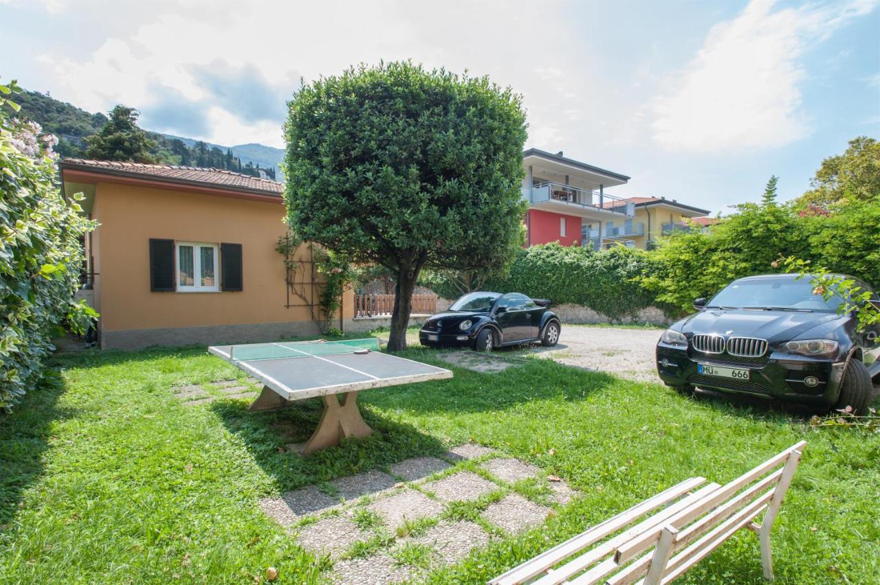 Casa Doppia Apartment Torbole Sul Garda Bagian luar foto