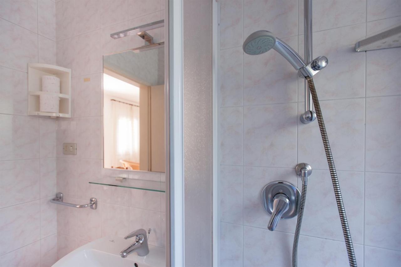 Casa Doppia Apartment Torbole Sul Garda Bagian luar foto